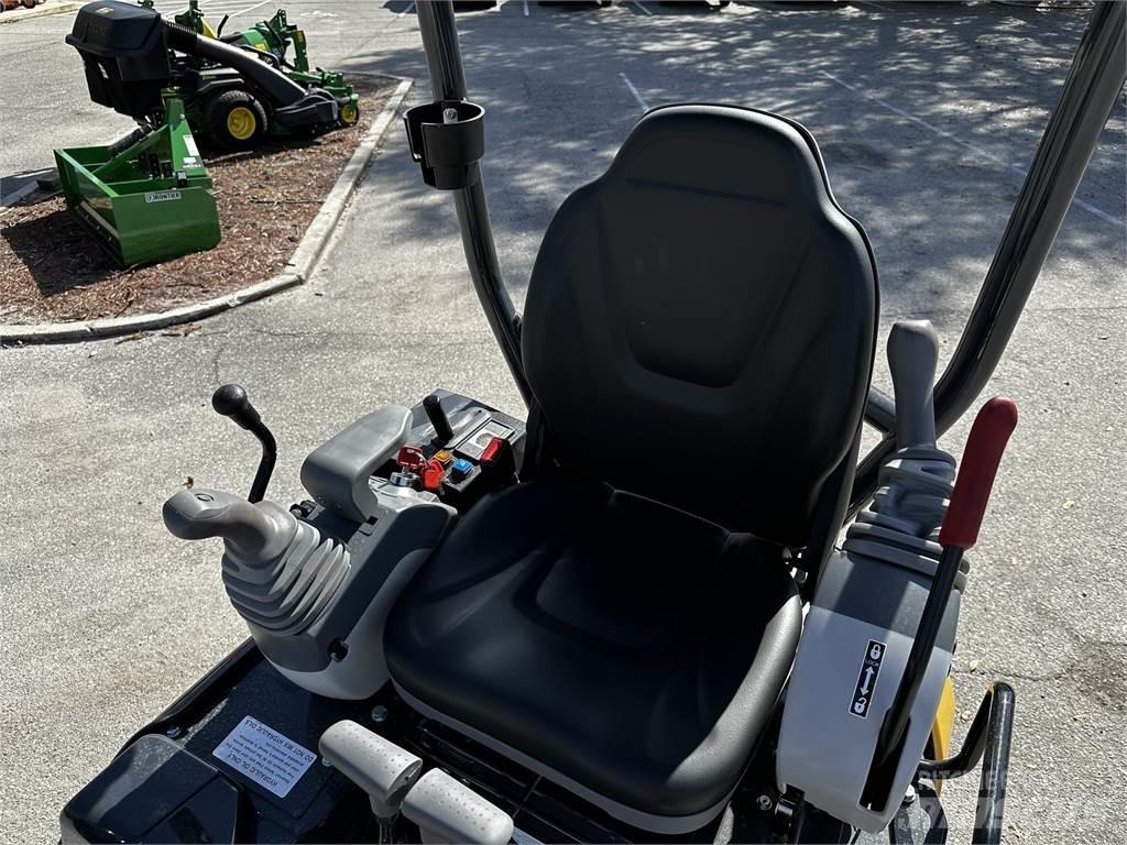 John Deere 17 P Mini excavators < 7t (Mini diggers)