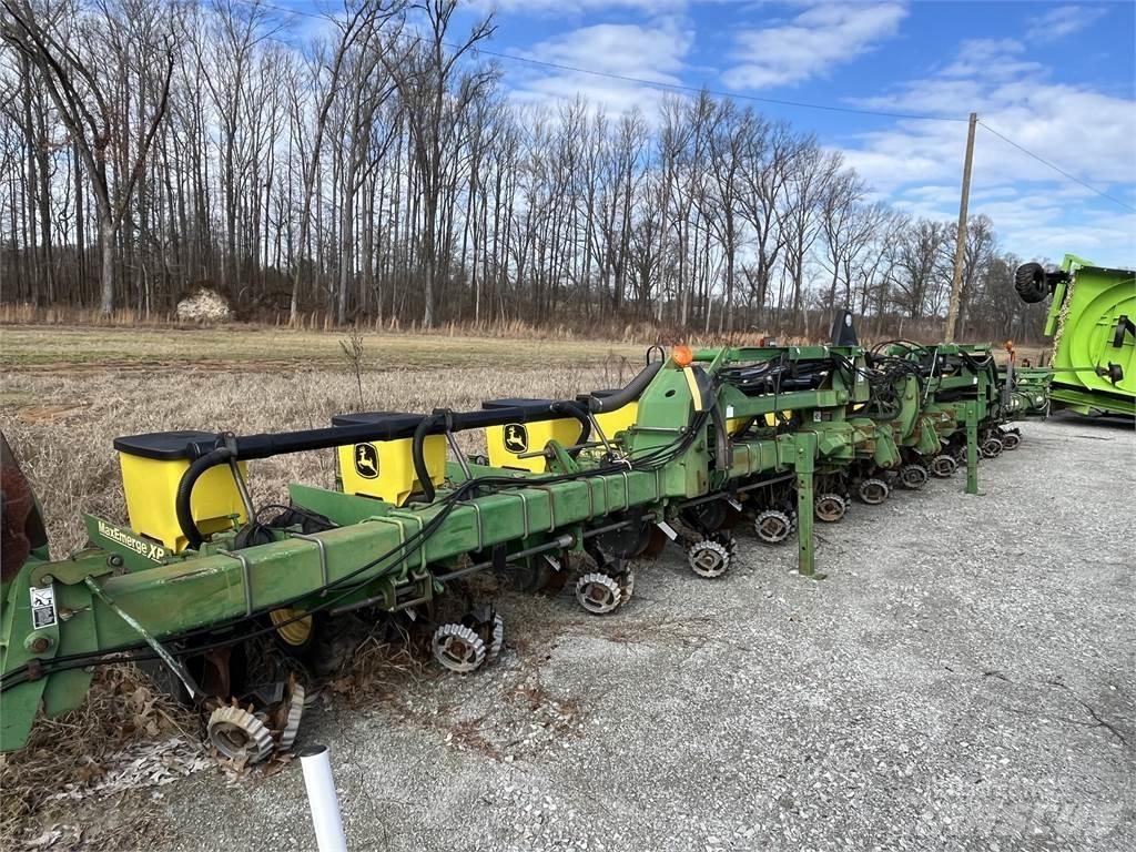 John Deere 1720 Planters
