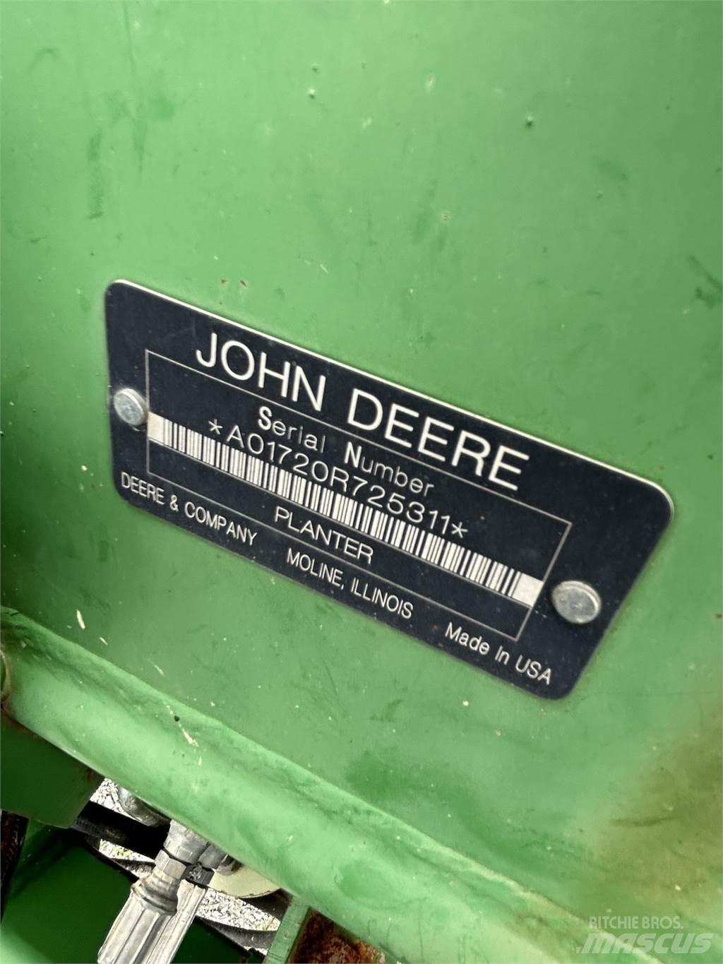 John Deere 1720 Planters