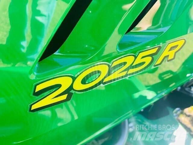 John Deere 2025R Compact tractors