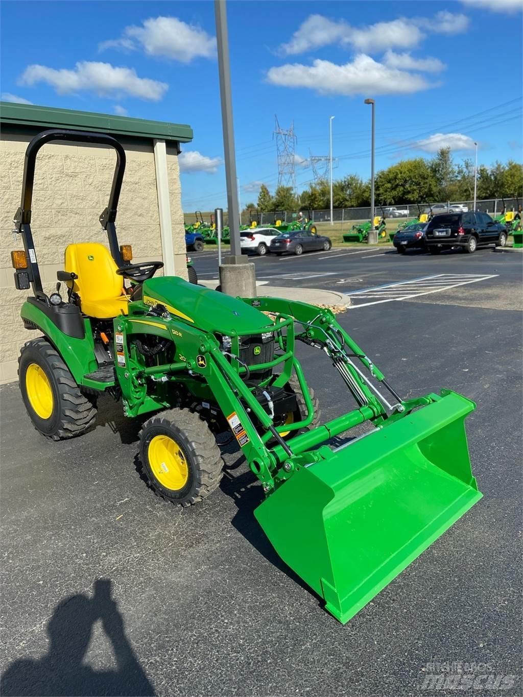 John Deere 2025R Compact tractors