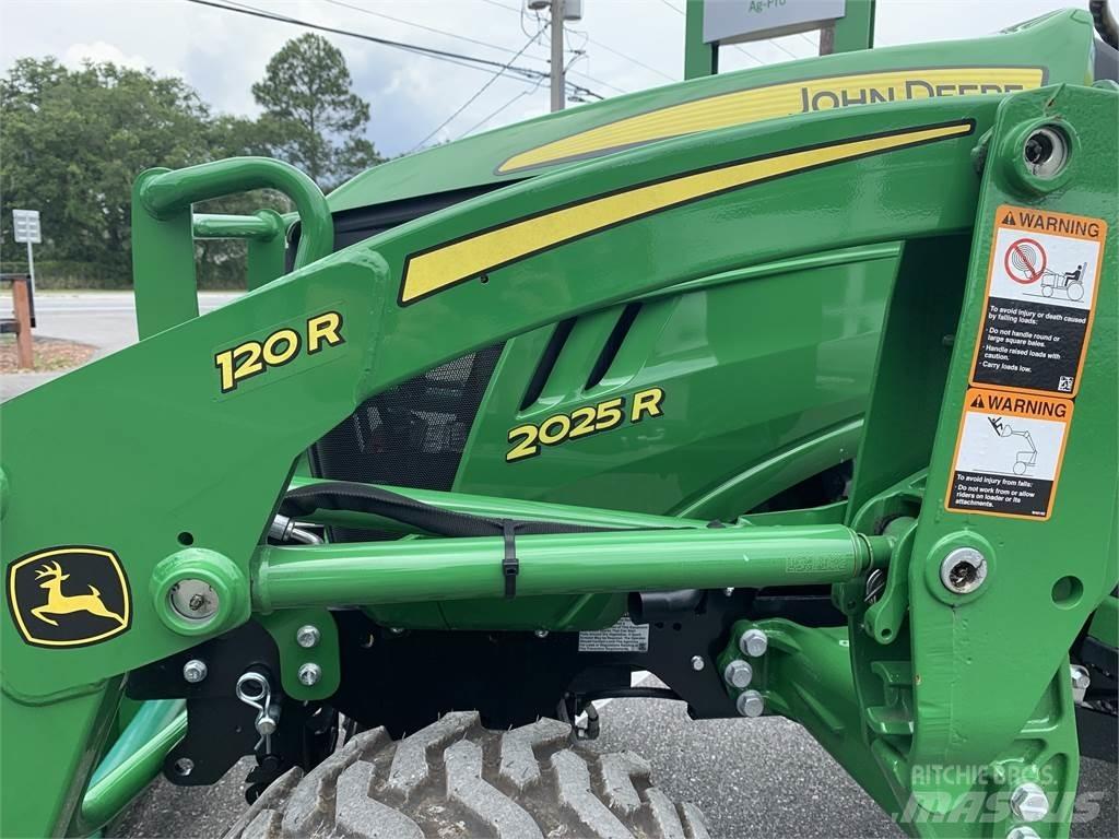 John Deere 2025R Compact tractors