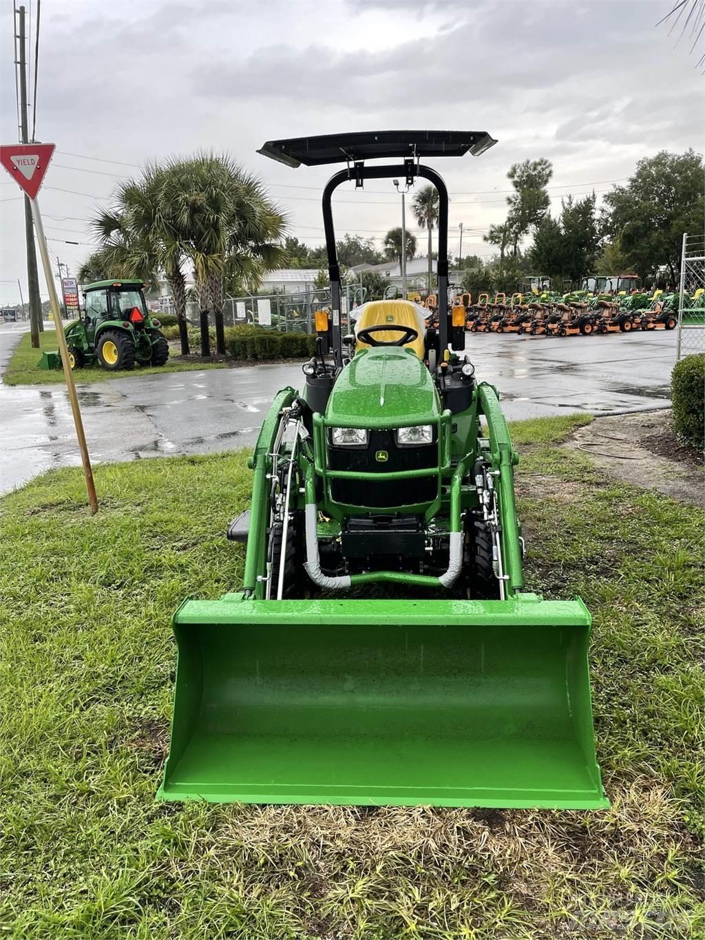 John Deere 2025R Compact tractors