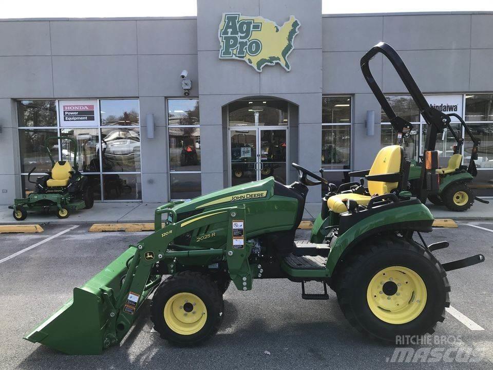 John Deere 2025R Compact tractors