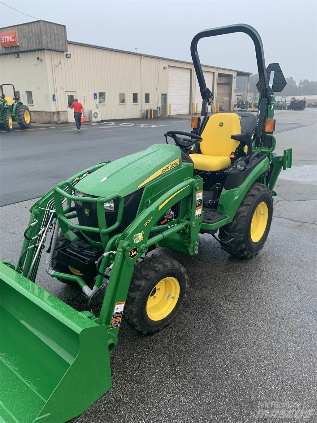 John Deere 2025R Compact tractors