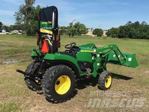 John Deere 2032R Compact tractors