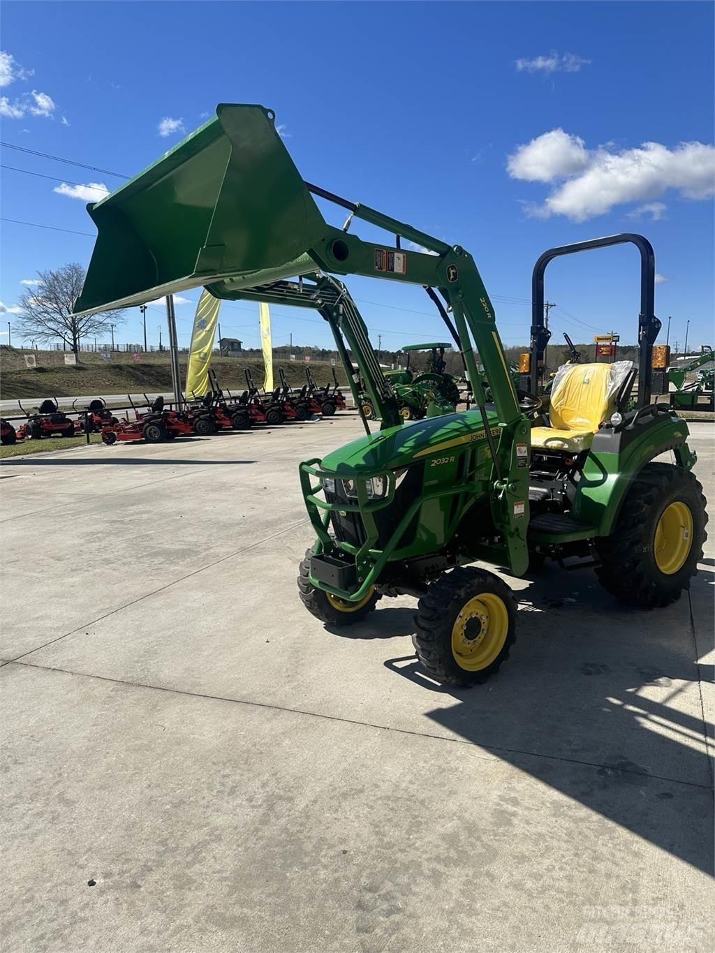 John Deere 2032R Compact tractors