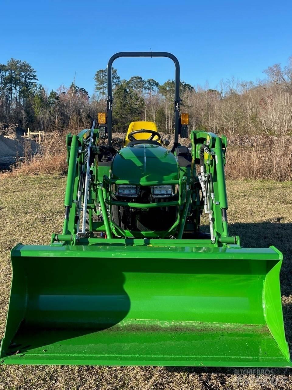 John Deere 2038R Compact tractors