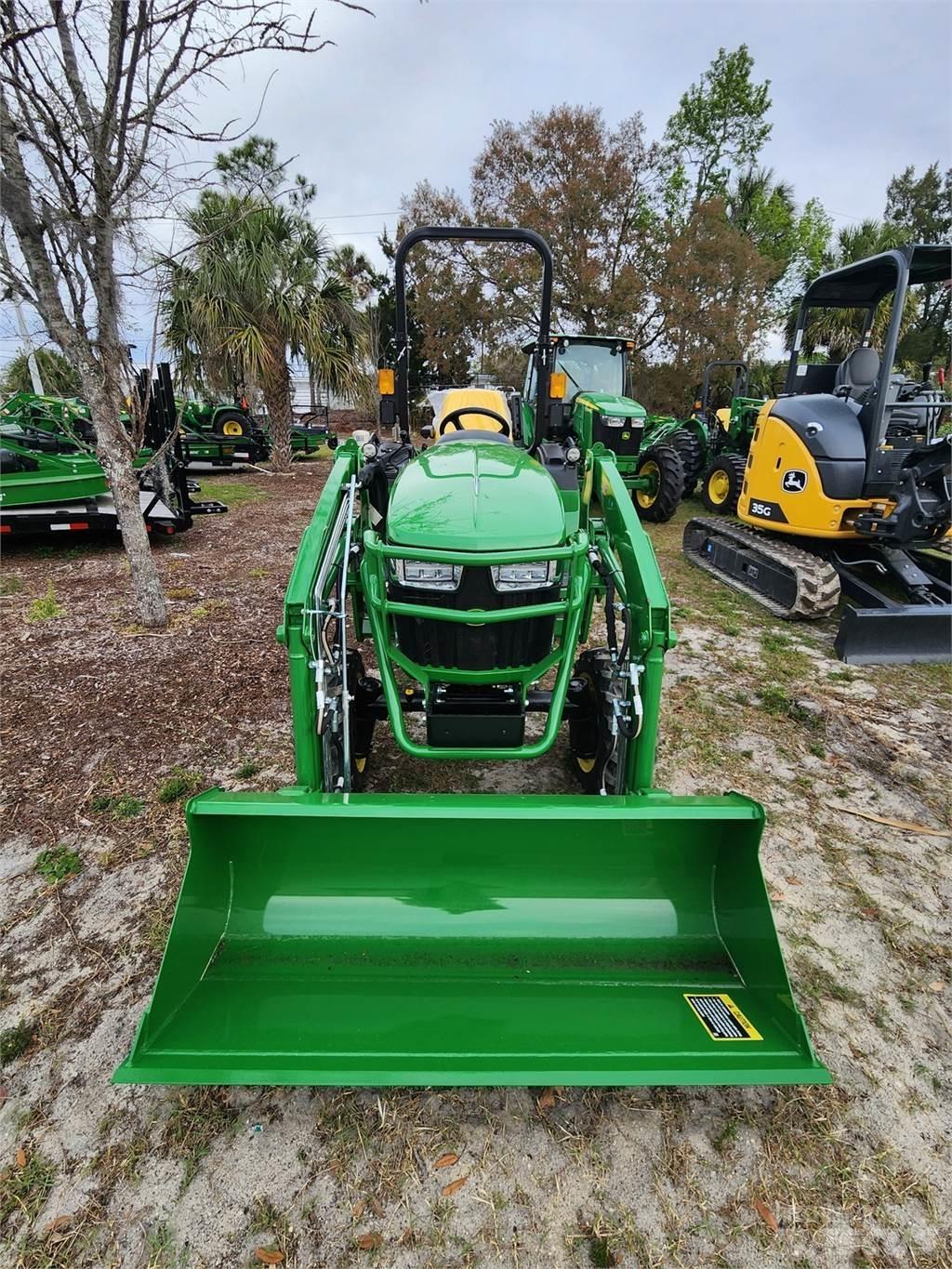 John Deere 2038R Compact tractors