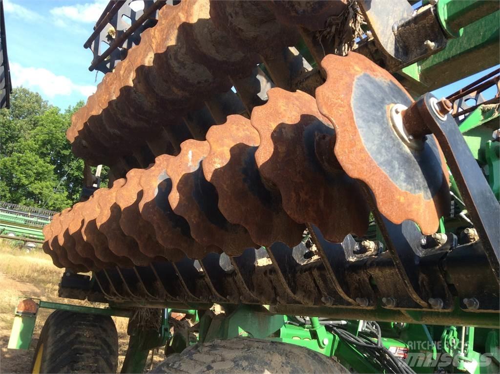 John Deere 2680 Disc harrows