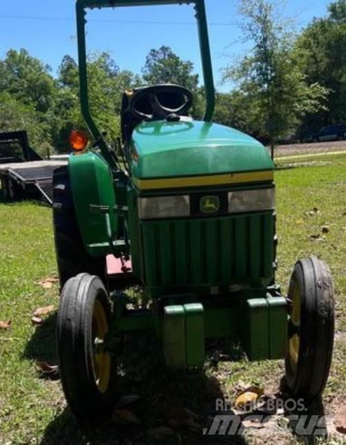 John Deere 3005 Compact tractors