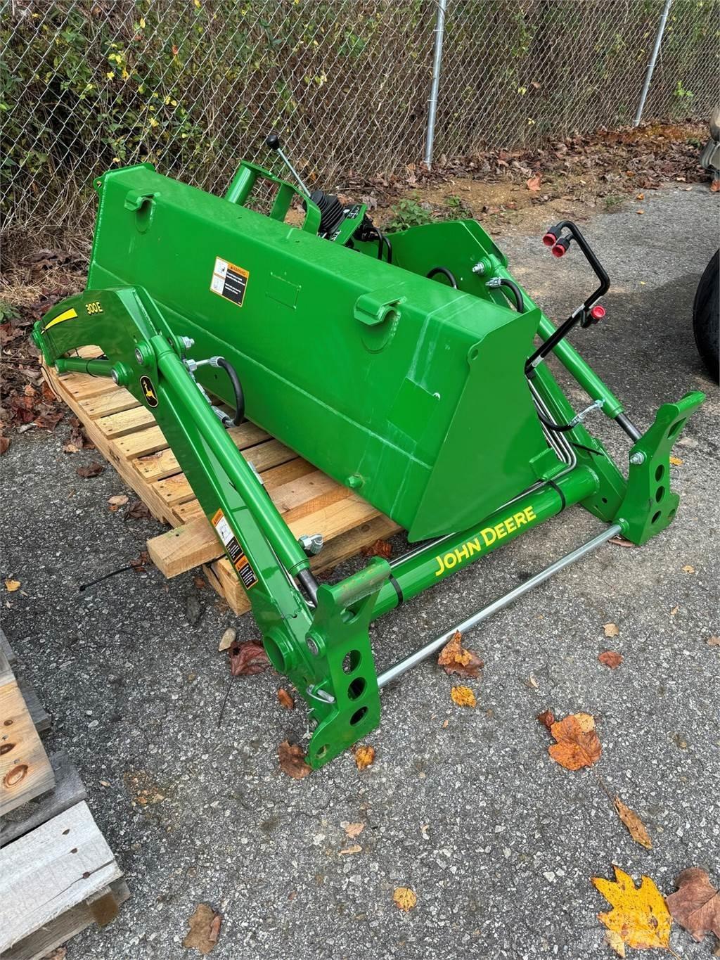 John Deere 300E Farm machinery