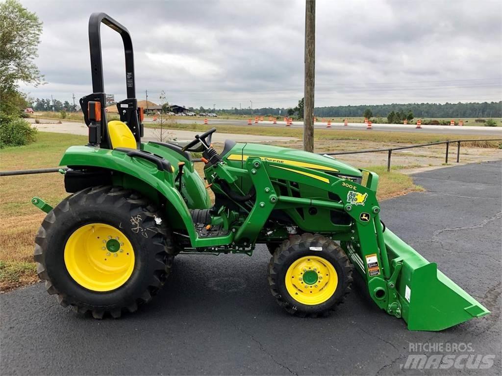 John Deere 3025D Compact tractors