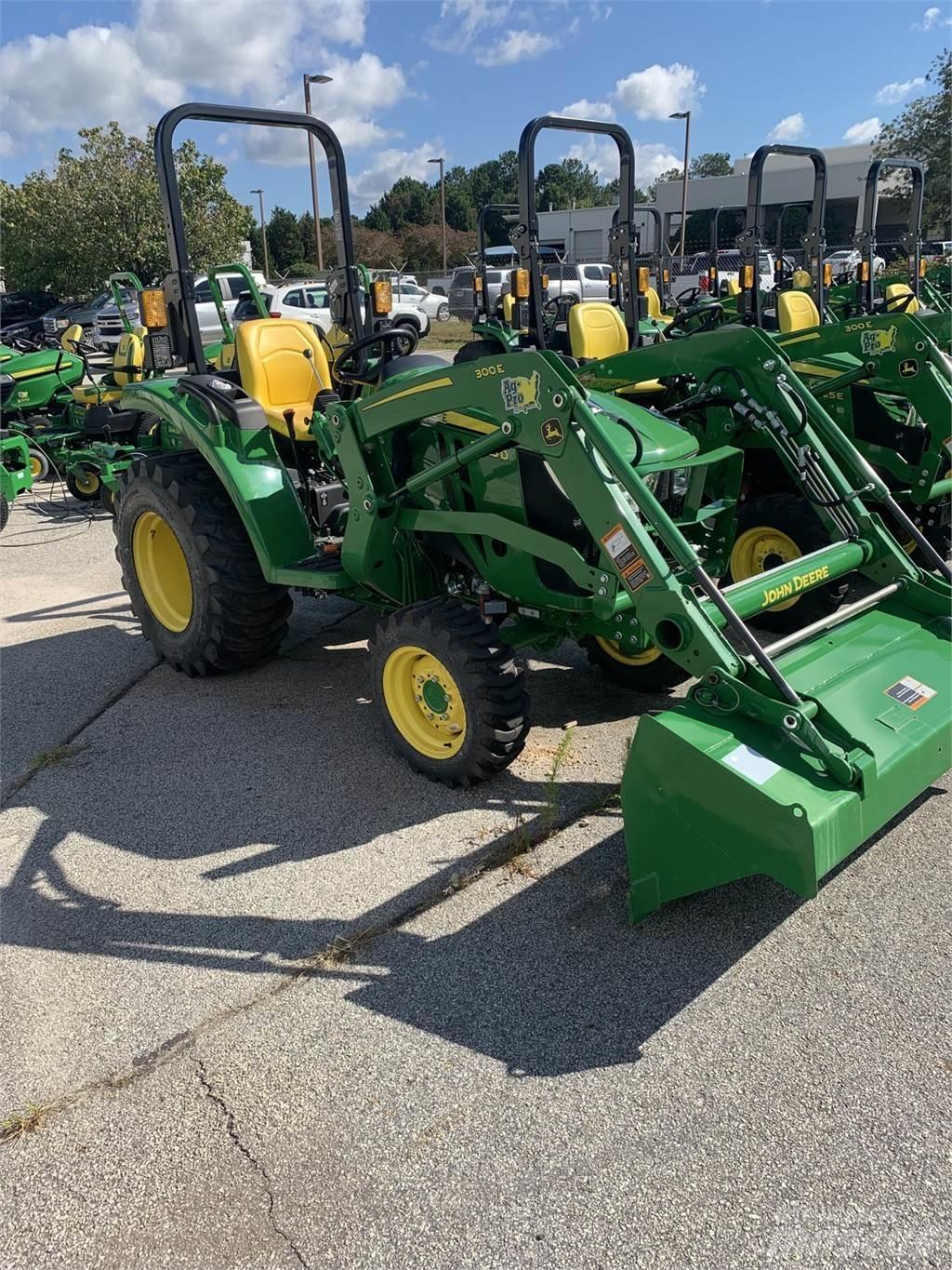 John Deere 3025D Compact tractors