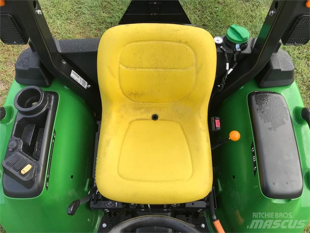 John Deere 3025E Compact tractors