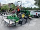 John Deere 3025E Compact tractors