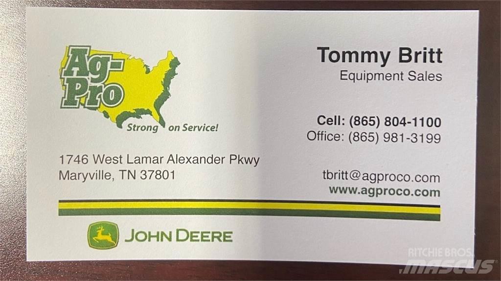 John Deere 3025E Compact tractors