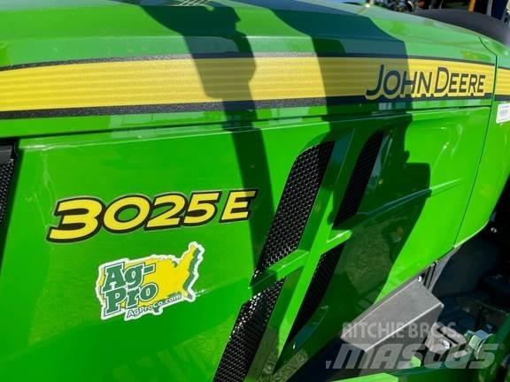 John Deere 3025E Compact tractors