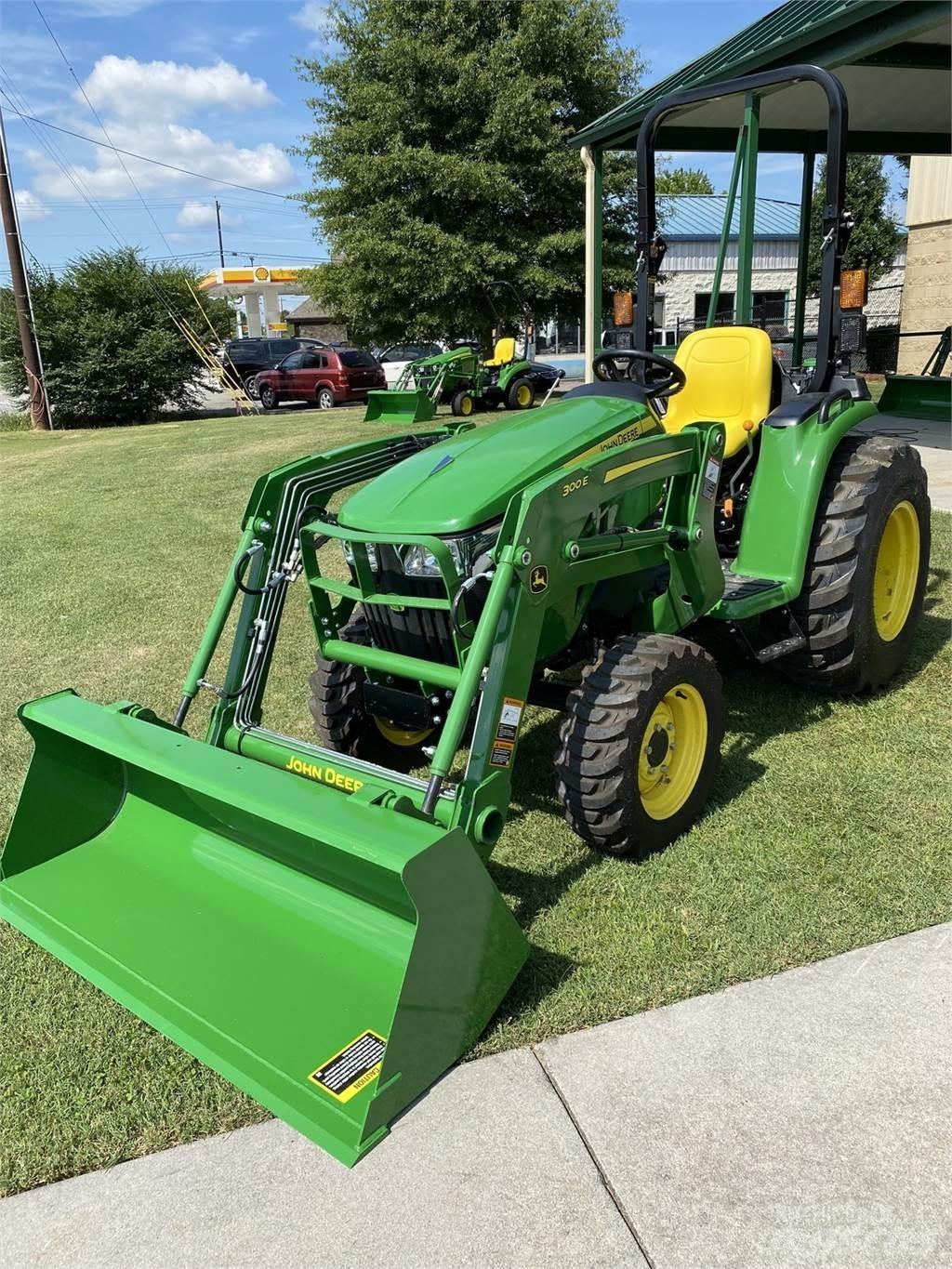 John Deere 3025E Compact tractors