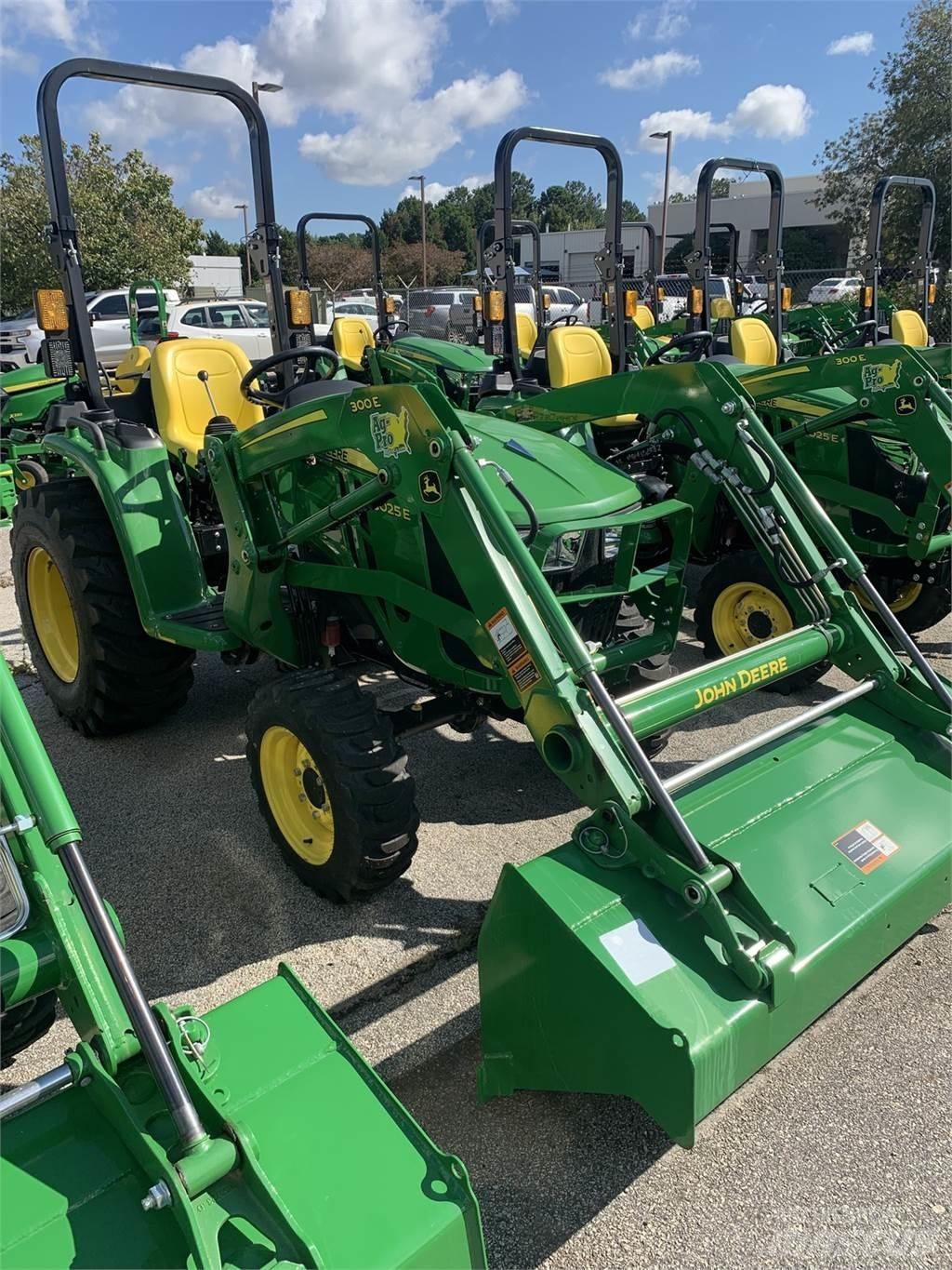 John Deere 3025E Compact tractors