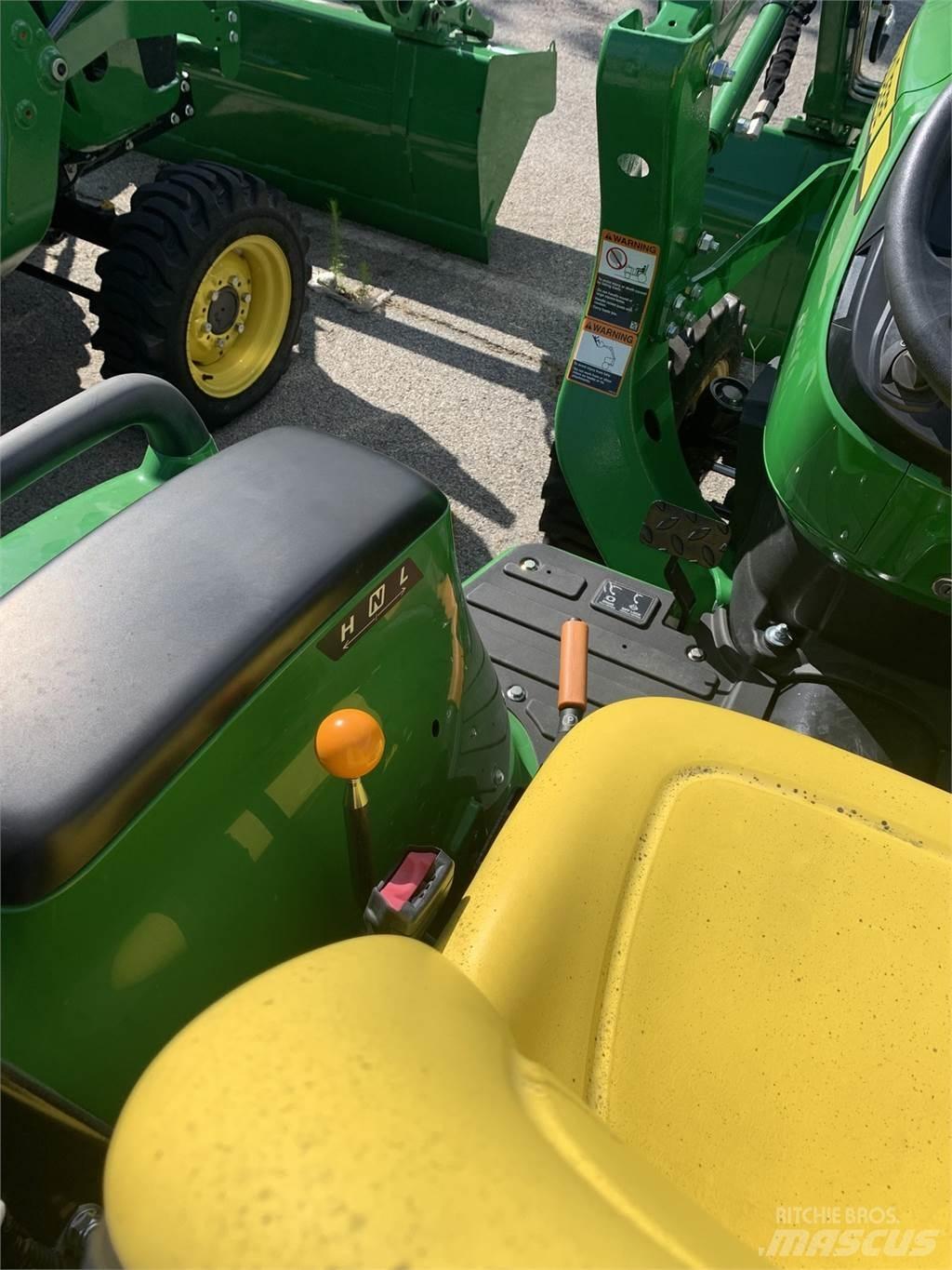 John Deere 3025E Compact tractors
