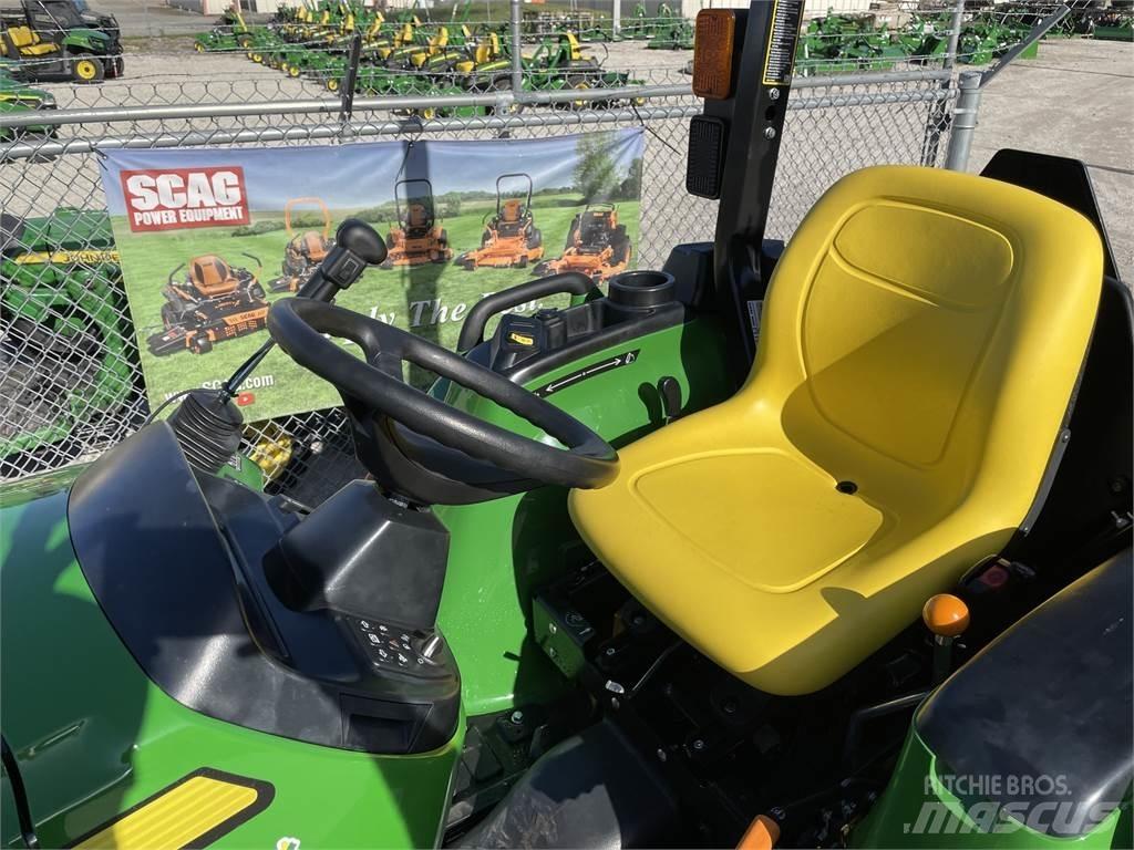 John Deere 3032E Compact tractors