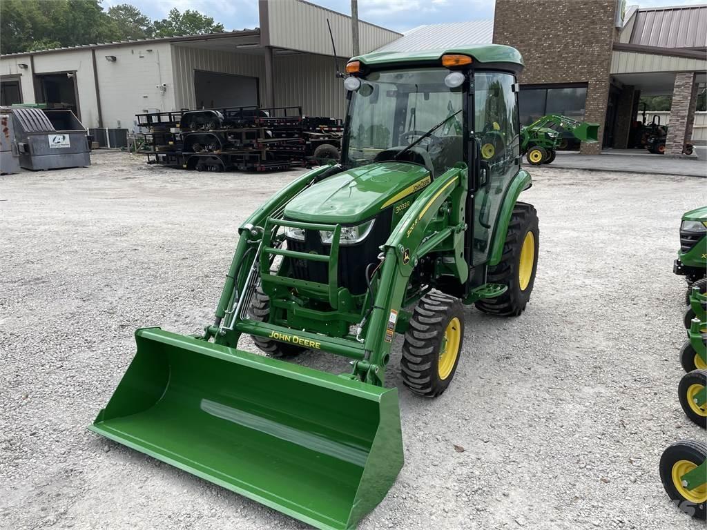 John Deere 3033R Compact tractors