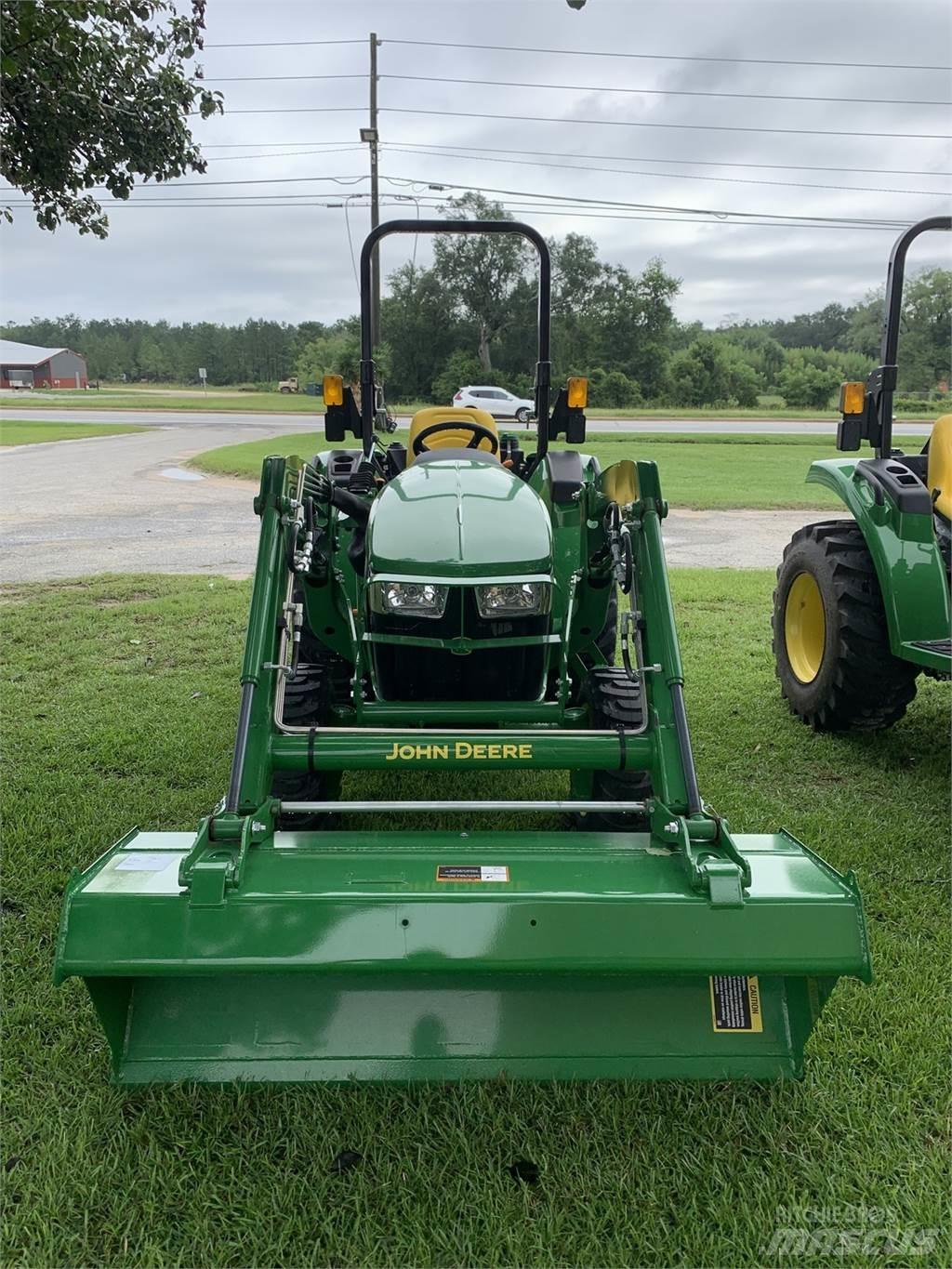 John Deere 3035D Compact tractors