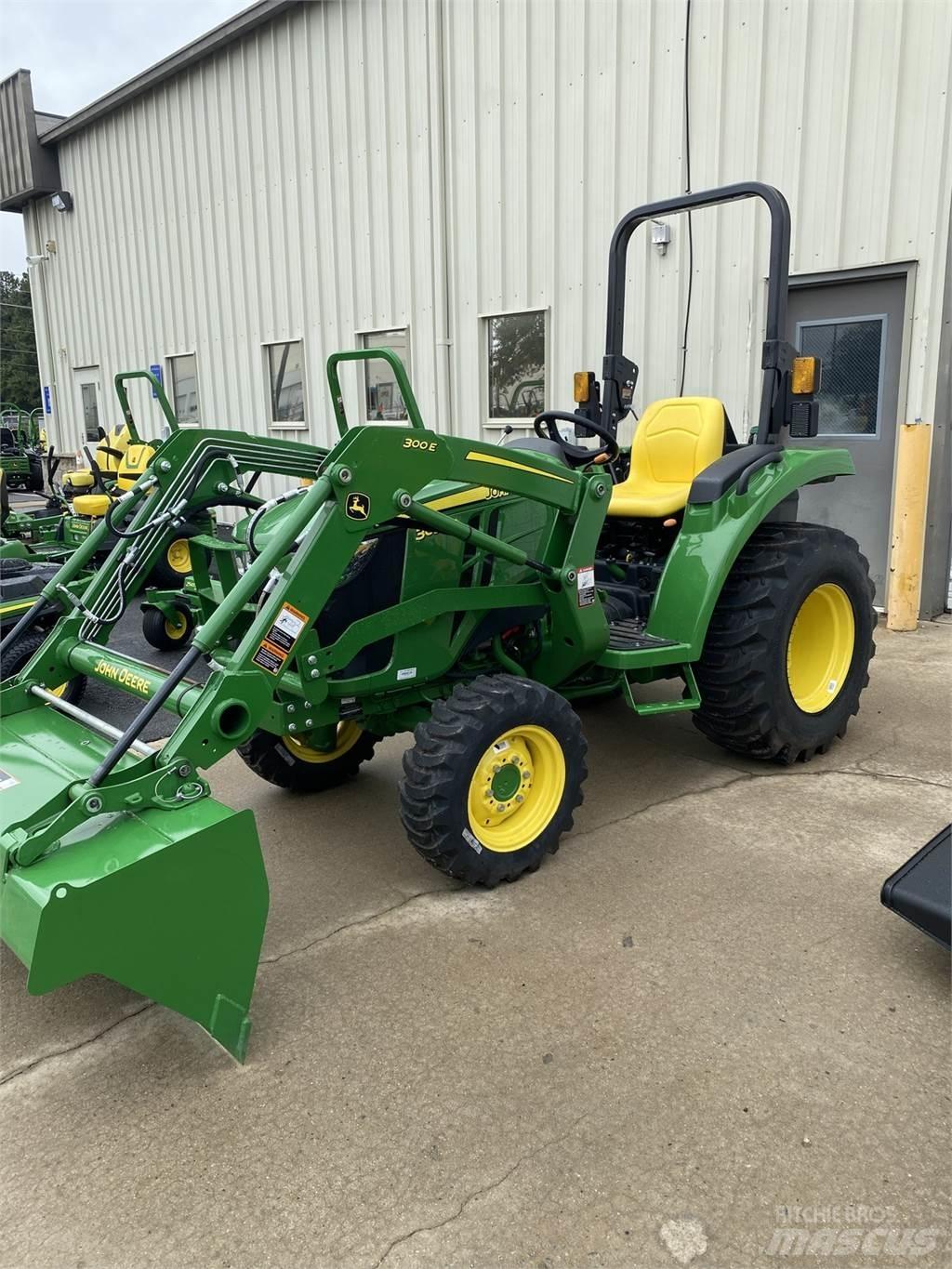 John Deere 3035D Farm machinery
