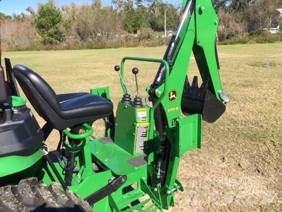 John Deere 3038E Compact tractors