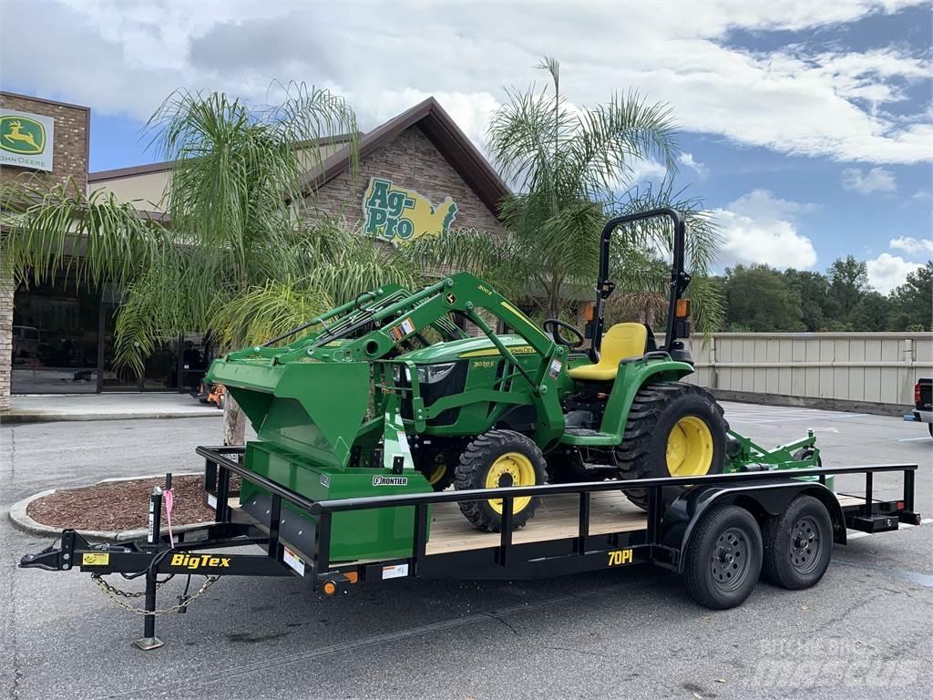 John Deere 3038E Compact tractors