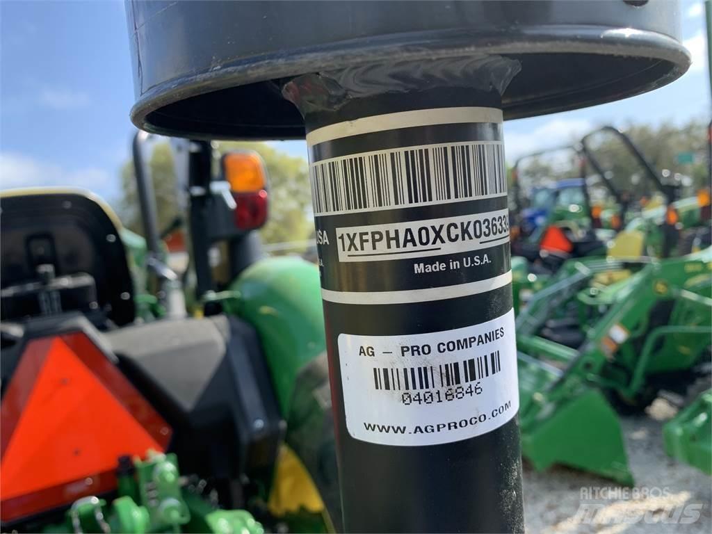 John Deere 3038E Compact tractors