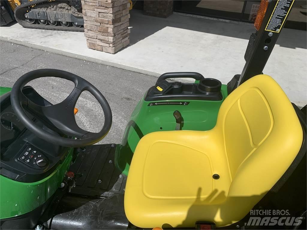 John Deere 3038E Compact tractors