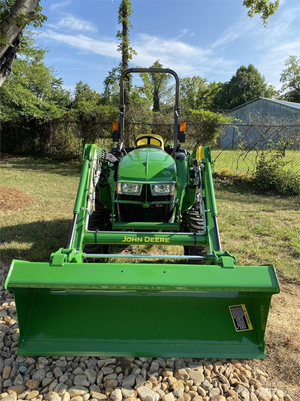 John Deere 3038E Compact tractors