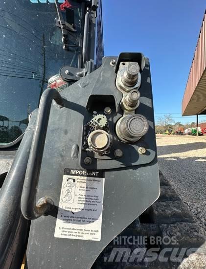 John Deere 317G Skid steer loaders