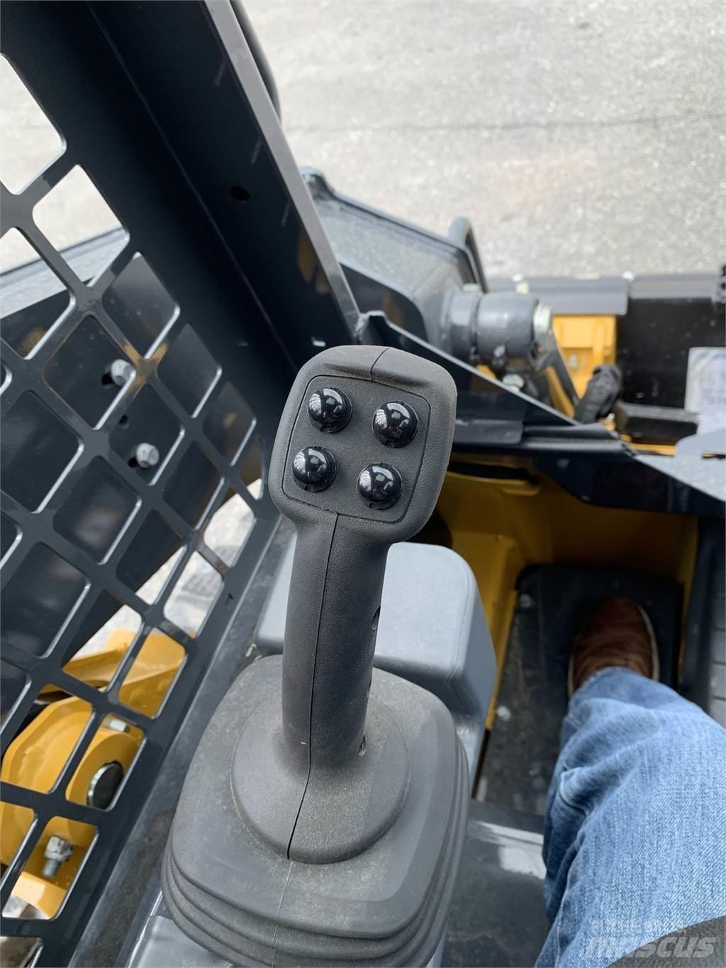 John Deere 317G Mini loaders