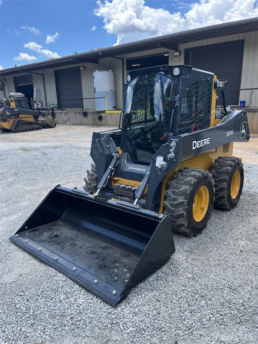 John Deere 320G Skid steer loaders