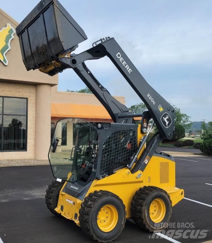 John Deere 320G Skid steer loaders