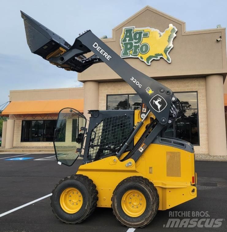 John Deere 320G Skid steer loaders