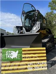John Deere 331G Skid steer loaders