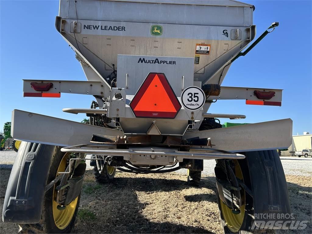 John Deere 400R Trailed sprayers