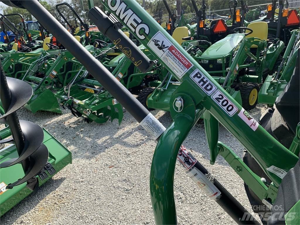 John Deere 4066M Tractors
