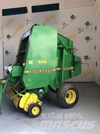 John Deere 590 Round balers
