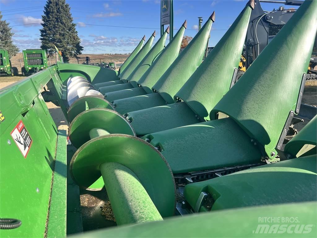 John Deere 608C Combine harvester accessories