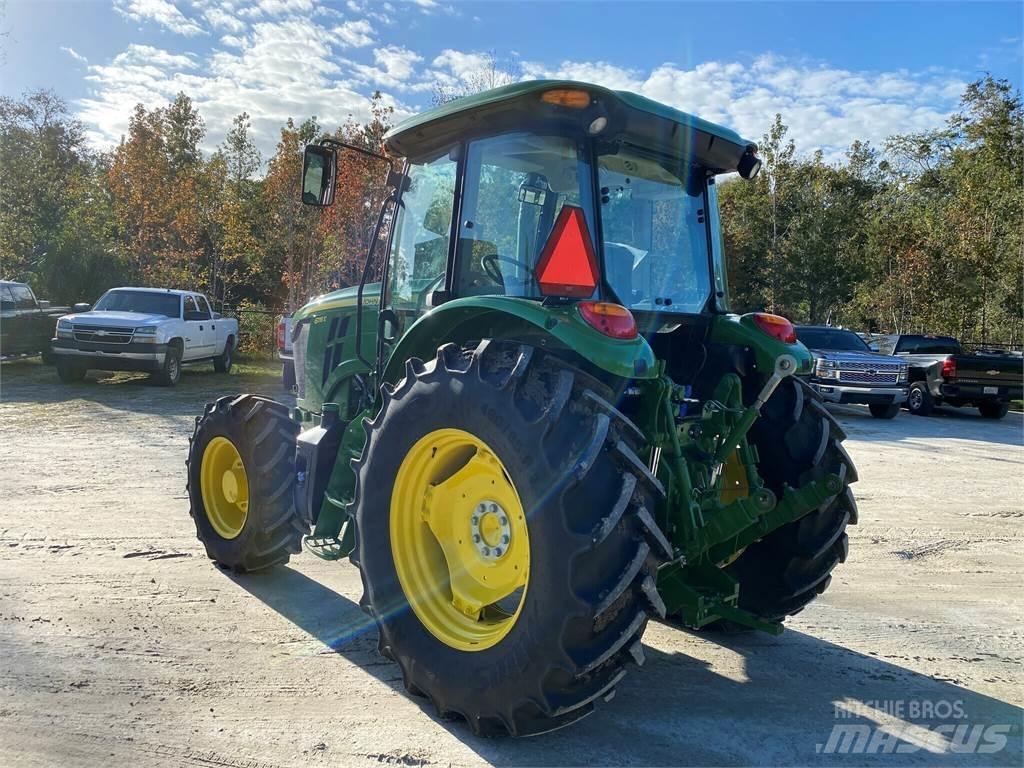 John Deere 6135E Tractors