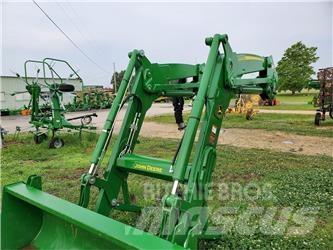 John Deere 620R Tractors