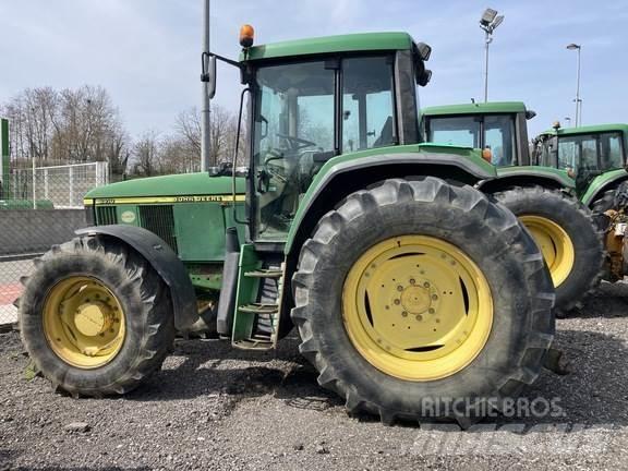 John Deere 6910 Tractors
