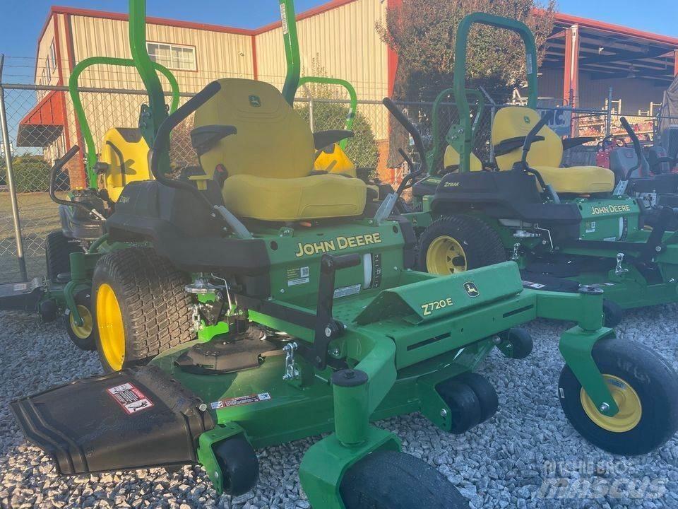 John Deere 720E Zero turn mowers