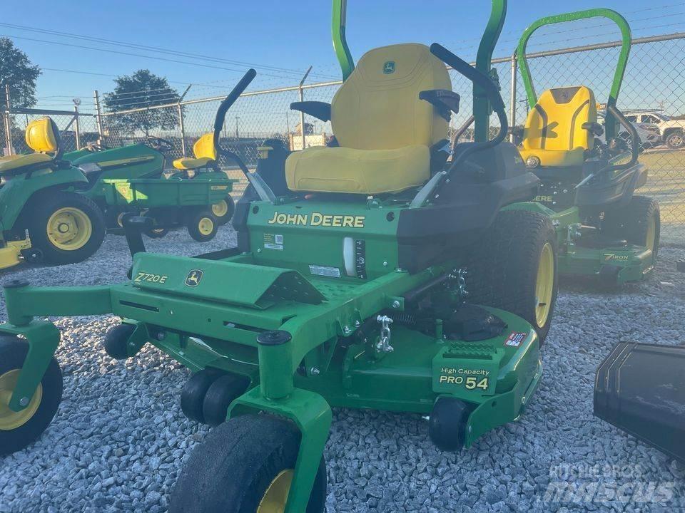 John Deere 720E Zero turn mowers