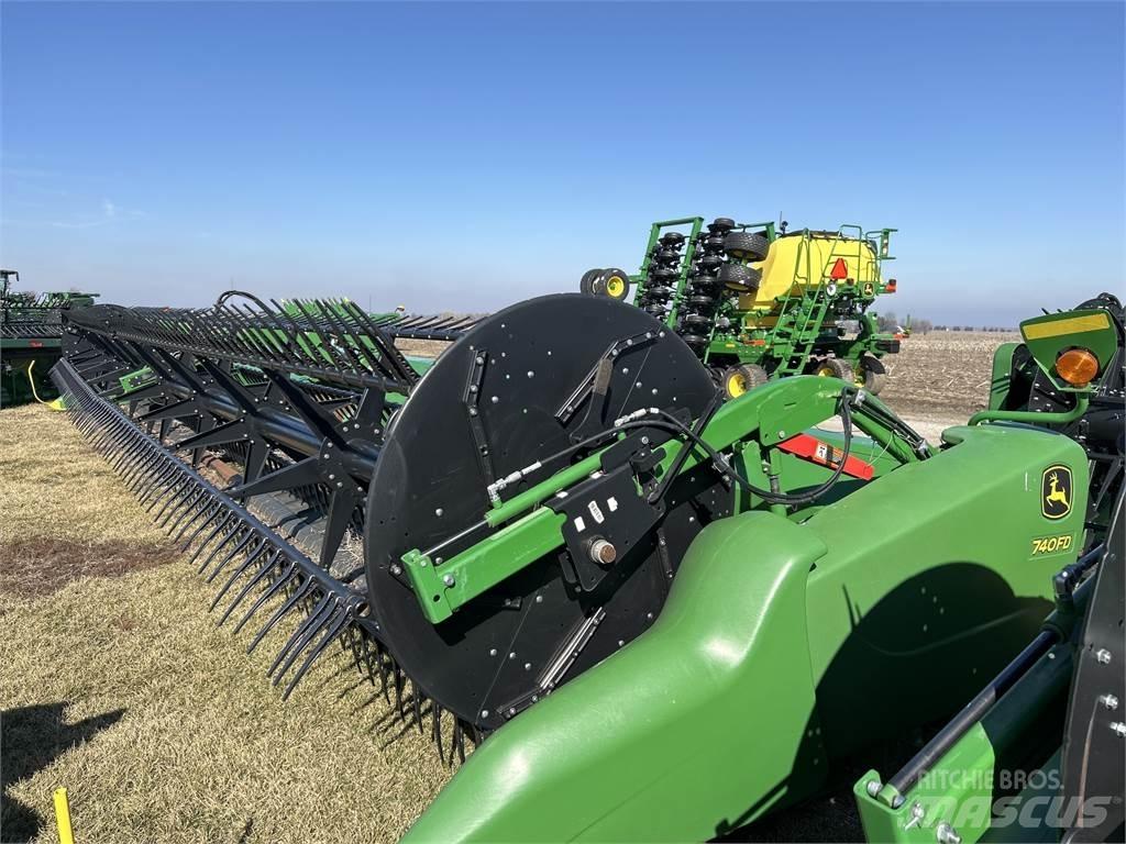John Deere 740FD Combine harvester accessories